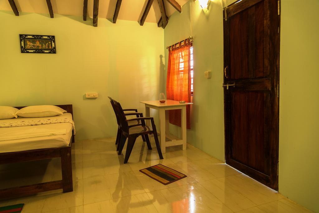 Sunway Cottages Mandrem Exterior foto
